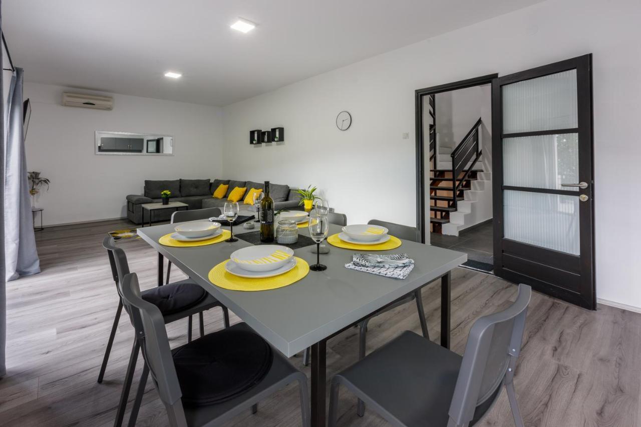 Holiday House Dino Bribir  Dış mekan fotoğraf